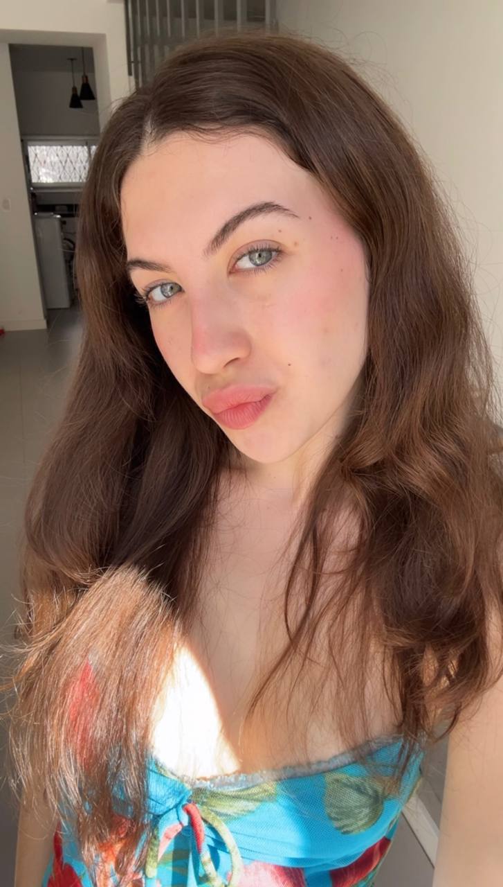 Nude girl Amber in Mira Bhayandar