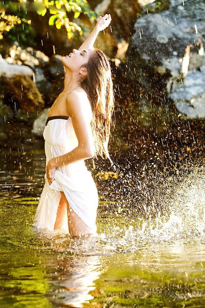 Marie Avgeropoulos in Mira Bhayandar