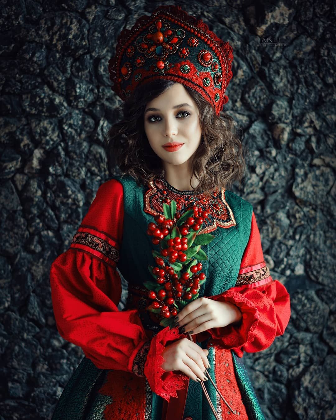Nude girl Women in Slavic costumes in Mira Bhayandar