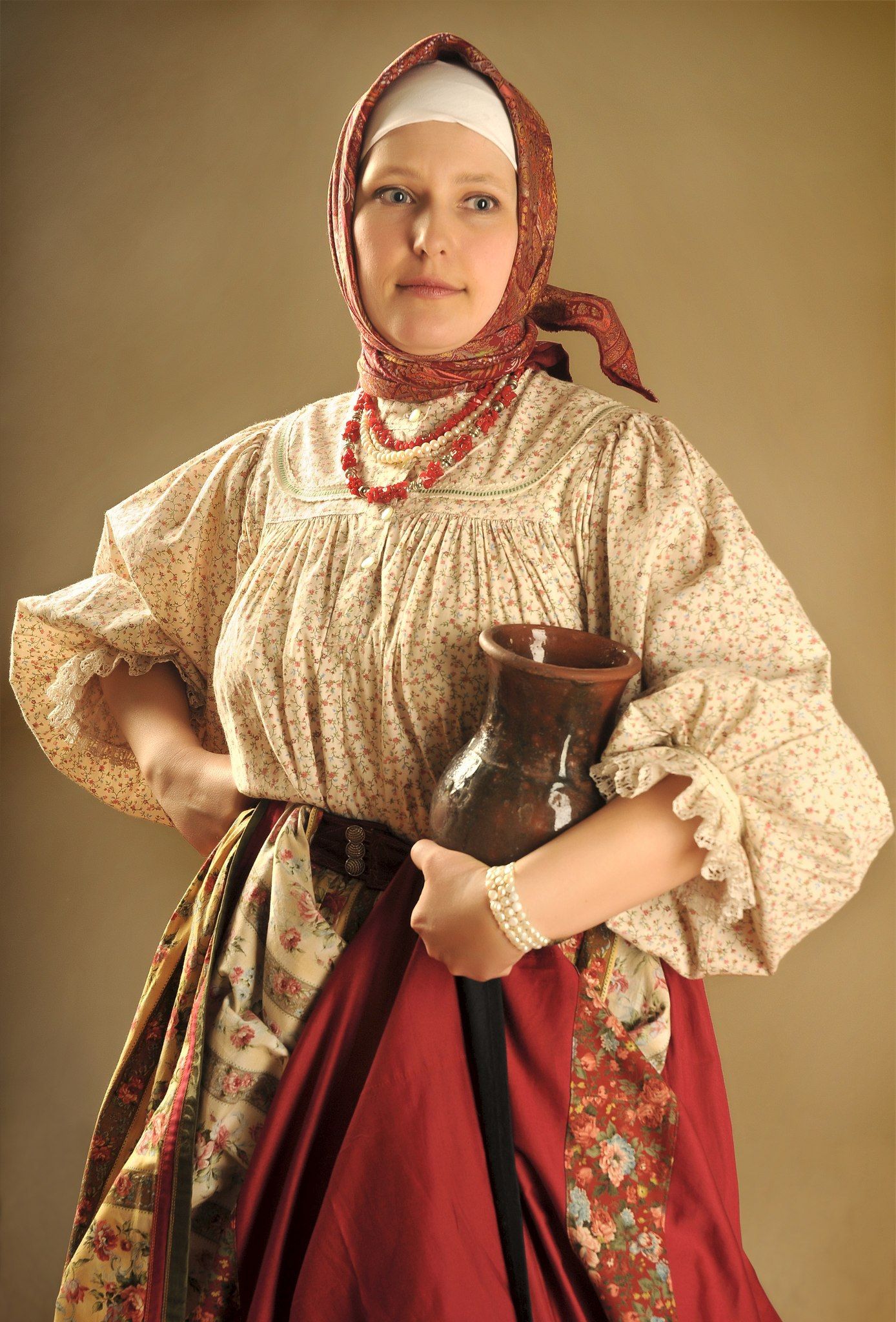 Girls in Slavic costumes in Mira Bhayandar